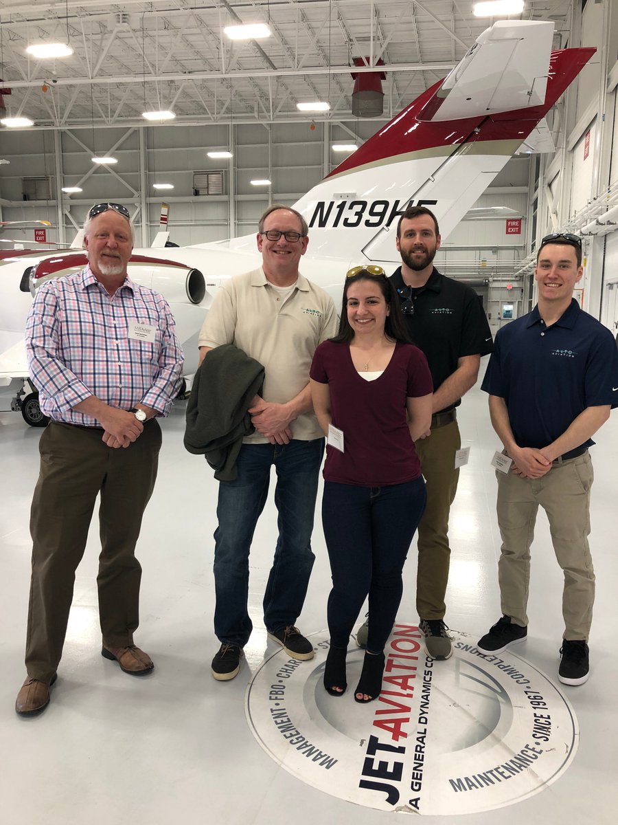 ALTOaviation1's tweet photo. @ALTOaviation1 #Sterling, MA team are all smiles as they attend the Massachusetts Business Aviation Association's 6th Annual Aviation Day at the new @jetaviation Hanscom BED in Bedford, MA. #MRO #ALTOSound #bizav #ALTOTeam https://t.co/Ljs4i2djLw