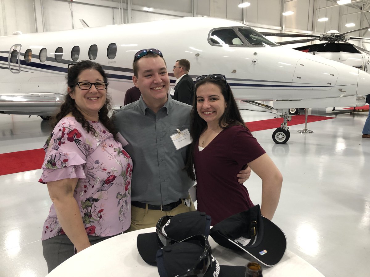 ALTOaviation1's tweet photo. @ALTOaviation1 #Sterling, MA team are all smiles as they attend the Massachusetts Business Aviation Association's 6th Annual Aviation Day at the new @jetaviation Hanscom BED in Bedford, MA. #MRO #ALTOSound #bizav #ALTOTeam https://t.co/Ljs4i2djLw