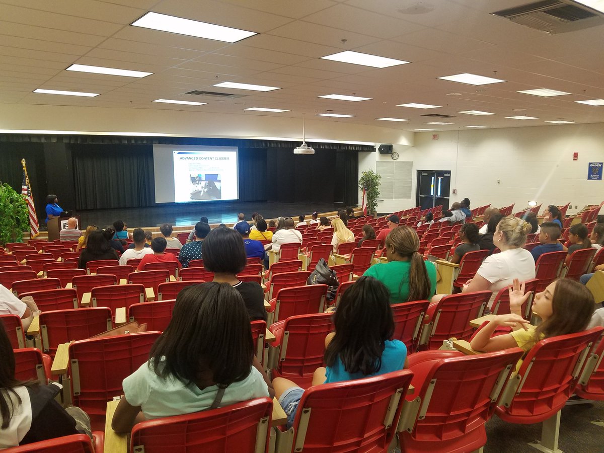CounselorTanyaO's tweet photo. Rising 6th Grade Night @ our feeder schools - #FloydMS & @GarrettMSGators. Our @SandersES1 students & families were well informed!
Shout out to my counselor colleagues, Mrs. Gray & Mrs. Hood! #VerticalTeam
@TeresaHargrett @GarrettGatorMS @lbailey801 https://t.co/1de5Np5oem