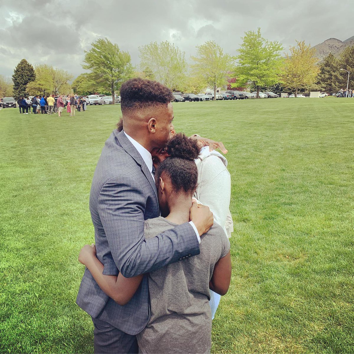 dlj_2019's tweet photo. I dropped my son off today for a 2 year mission for the Church of Jesus Christ of Latter Day Saints. He has been called to serve the people of New York City. Today was hard, but also rewarding. I love this kid! #ElderVickers #MyMissionary #MissionaryMomStatus ❤️❤️ https://t.co/FA3dQJ0y6C