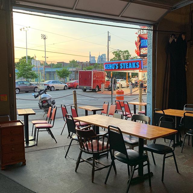 garagephilly's tweet photo. Spring has sprung. Enjoy this beautiful evening at Garage! Shizz and Sal are indacart making tacos! #indacart #springhassprung #allyourfriendsarehere #coldbeersrightheres #garagephilly #garagepassyunk https://t.co/JGl0QjJNG6