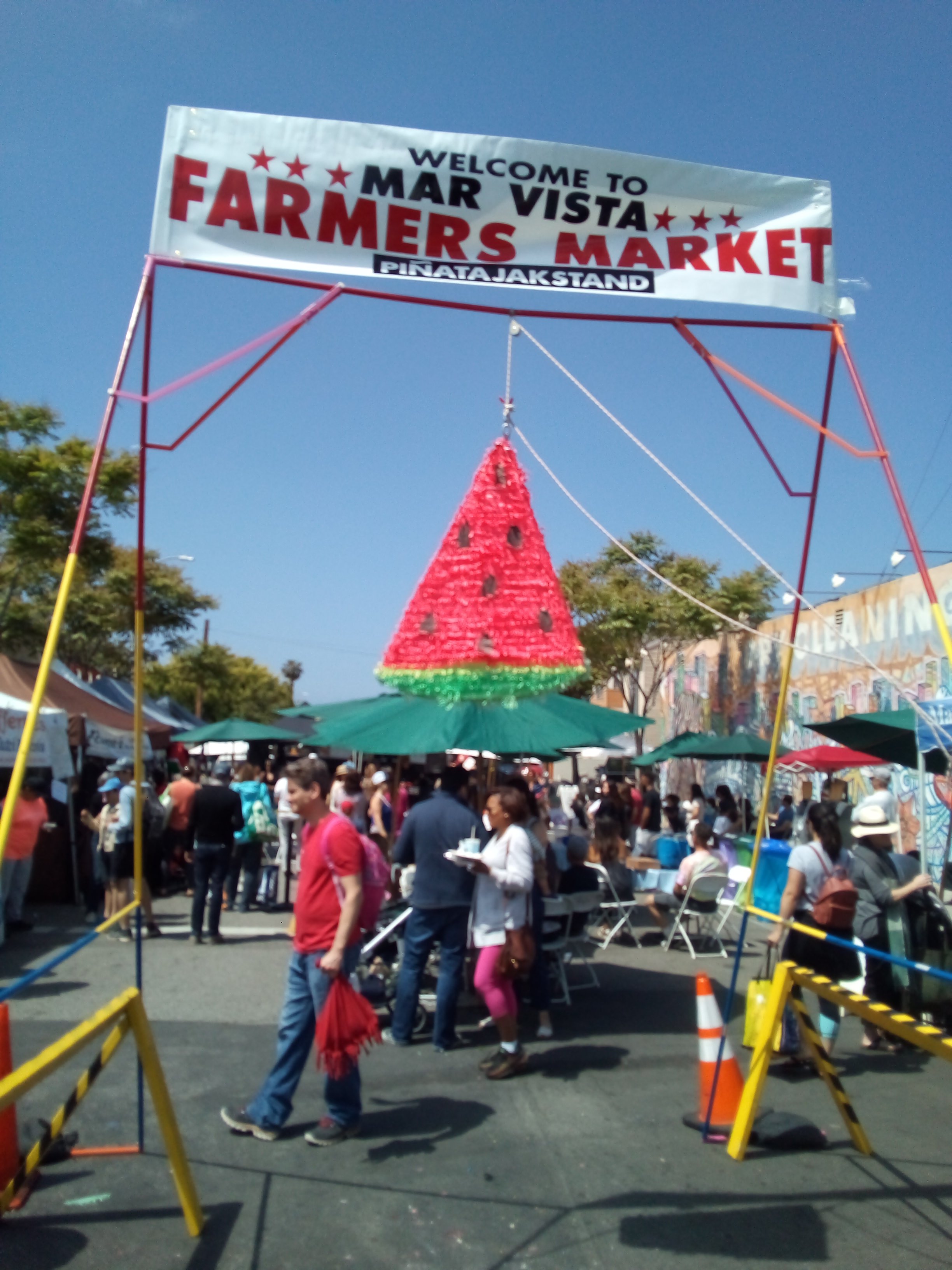 pinata stand on X: #safeourtrees A portable pinata support stand is the  new way to hang your pinata at your party. No need to climb a tree,  rooftop,or any ladder.The pinataJakStand does