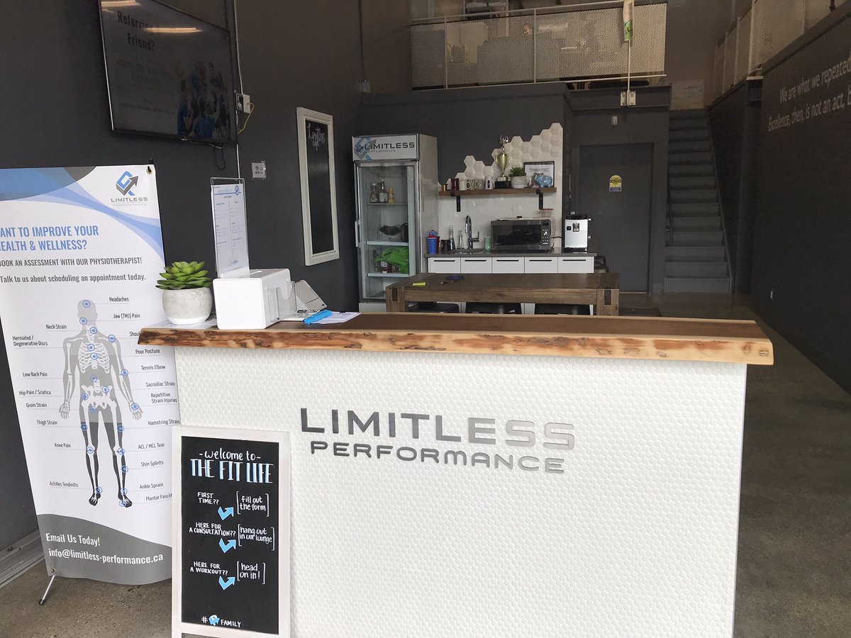 mitchelatkins's tweet image. Can’t wait for another summer in the gym @LP_FIT !! Congrats to my trainer of 9 years @ADJ_86 on being named a @lululemon ambassador. Lucky to call him a mentor and friend. All players looking to take their fitness to new levels check out LP’s athlete programs!! #ShootforSuccess