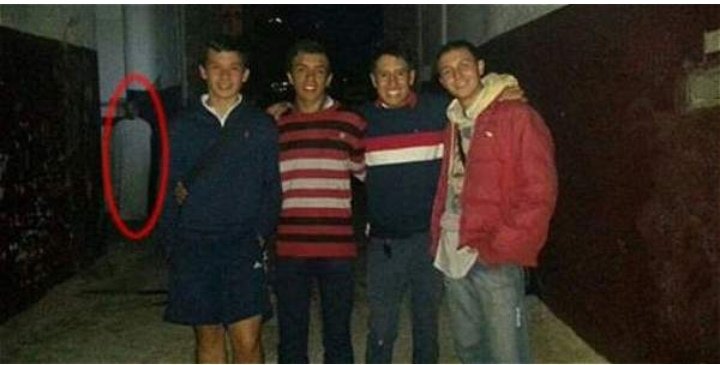 josefarobayo's tweet photo. #MiedoEnBebana  foto original del fantasma @hectorlocutor https://t.co/I2nJbEdi4Z