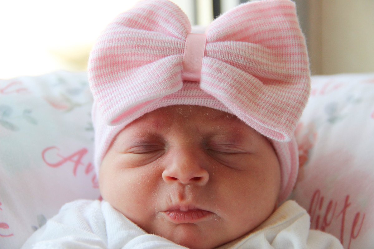LaceeJLay's tweet photo. #PureLeafRoyalTEABaby #Sweepstakes May 6th, what a great day to be born! 👑 https://t.co/dyt01DTAvS
