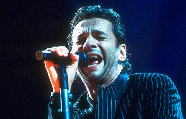 Happy birthday to Dave Gahan who turns 57 today! 