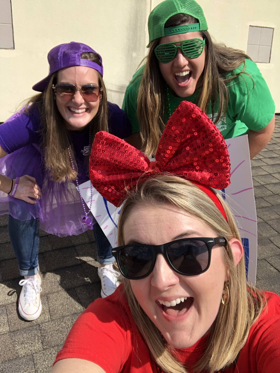 mrsheathPVES's tweet photo. What do you do when state testing is one week away? Get on the roof to pump up your students!! 😄💙  #pvespride @pvespride @MrsHornB @MissJordanPVES @scarboroughPVES https://t.co/zno6R8RFP3