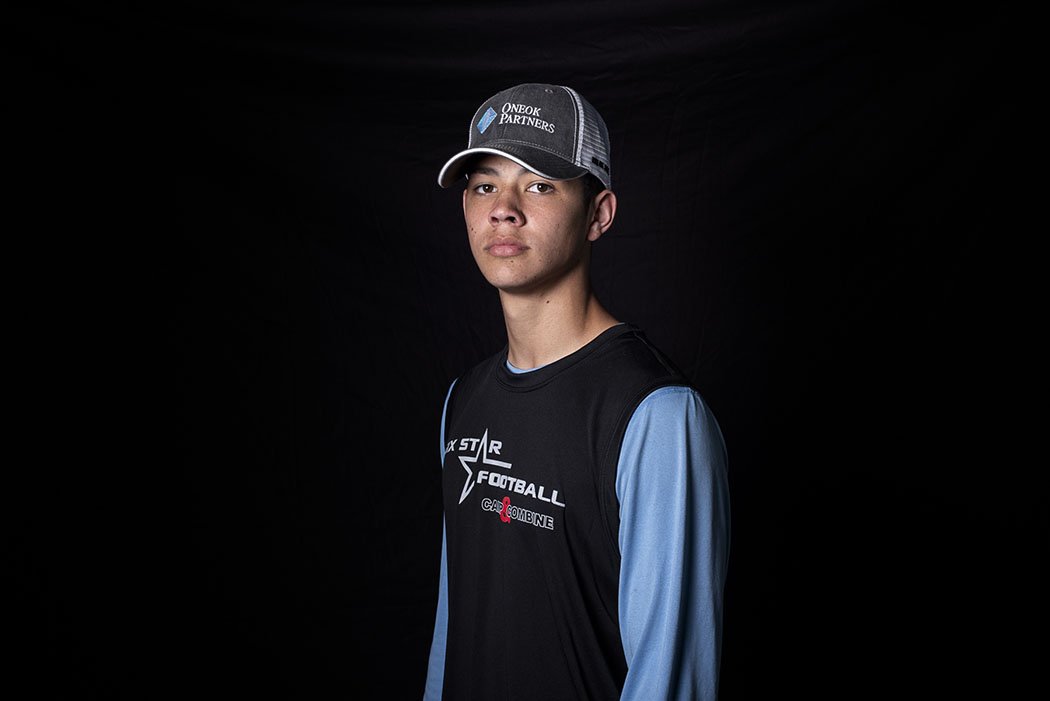 6starfootballOK's tweet photo. SIX STAR COMBINE: Oklahoma QBs who raised their profile (2020) — A look at several QBs who stood out at Sunday’s Six Star Football Camp &amp; Combine :

https://t.co/LTV142WCfB https://t.co/Hg6QfTw3ze