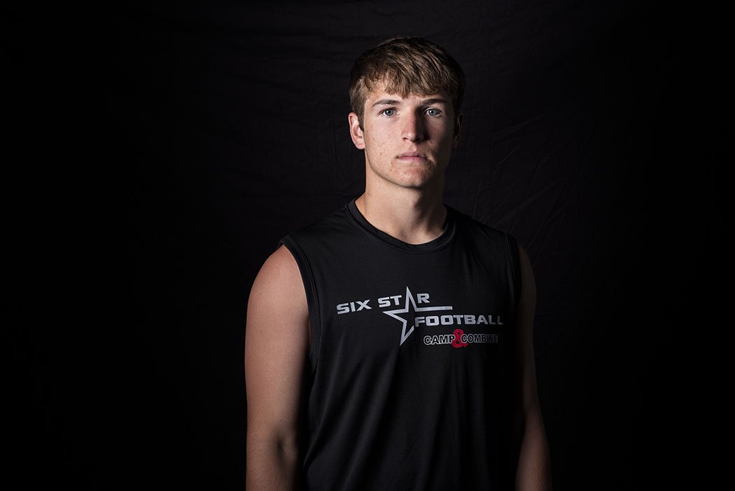 6starfootballOK's tweet photo. SIX STAR COMBINE: Oklahoma QBs who raised their profile (2020) — A look at several QBs who stood out at Sunday’s Six Star Football Camp &amp; Combine :

https://t.co/LTV142WCfB https://t.co/Hg6QfTw3ze