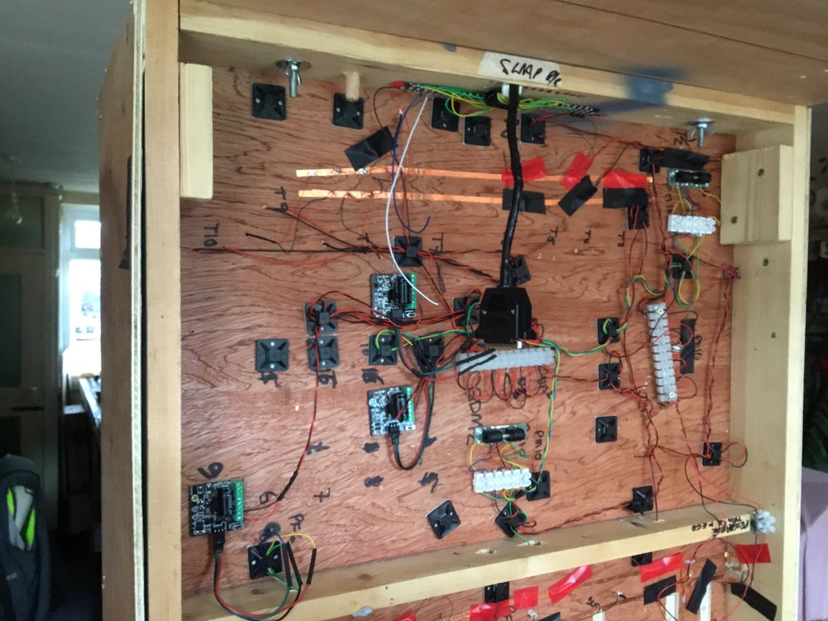CicelyTmd's tweet photo. 08/05/19 back to work on the electrics.
Replace the 8 way DCC module with separate GMC-PM60 modules instead. We also have spares if any pack up. Put each module next to its point motor so removed tonnes of excess wires.
@Gaugemaster #Ihateelectrics #DCC https://t.co/4QaBm8jH6d