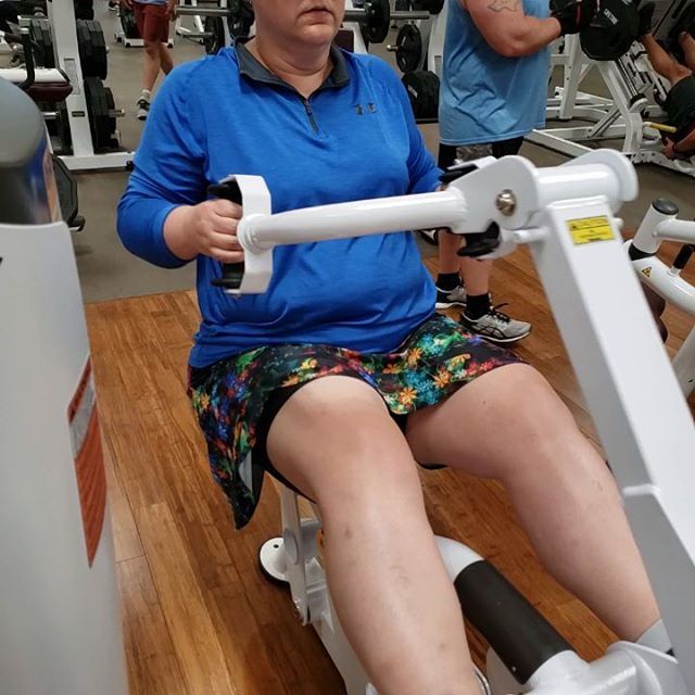 mldiefenbach's tweet photo. Did some fun upper body work tonight. Thanks @jackifit13.
#lifetimefitness #fatgirlsrunning #fatpeoplerunning #progressnotperfection #plussizefitness #anyonecanrun #fatpeoplework #fatpeopleworkouttoo https://t.co/PWFDGHMOBg https://t.co/CT3WWpm09T