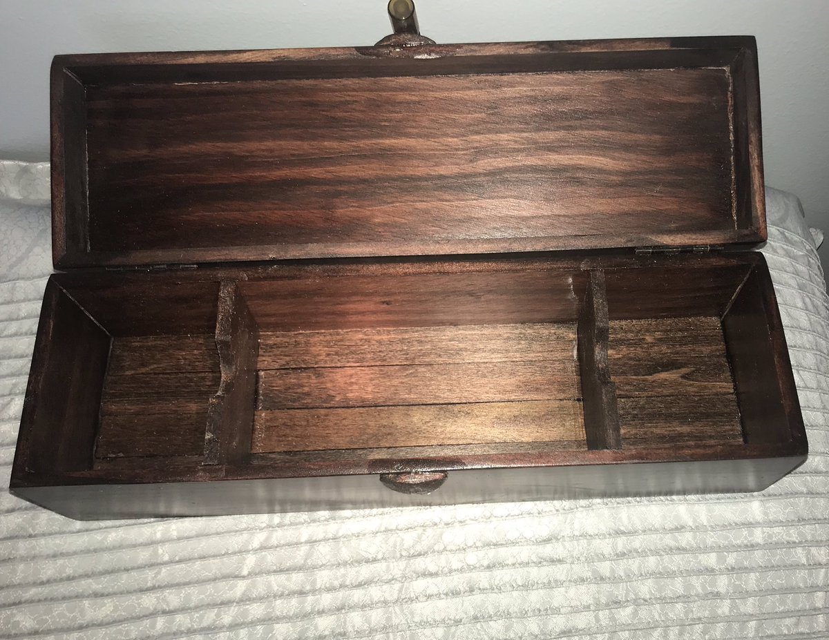 TarboWands's tweet photo. New case available! I love it! I replaced the latch with an antique styled medicine jar and antiqued styled hinges. The inside bottom resembles hardwood floors. I used red mahogany stain.
#Magic #Wands #witchcraft #sorcery #religion #wand #witch #ethereal #metaphysical #wandmagic https://t.co/kMRdxRSFEd