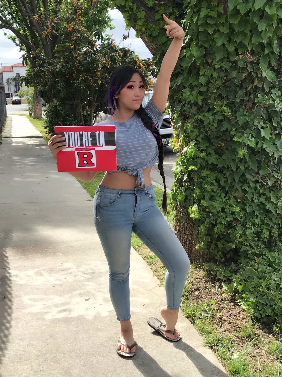 jennaquino25's tweet photo. It was a tough decision...Sydney chose Rutgers Mason Gross School of the Arts! #rutgers #rutgersMGSA #MGSA #BFAacting @RutgersU @MasonGross @RutgersNB https://t.co/PbZD0I53C0