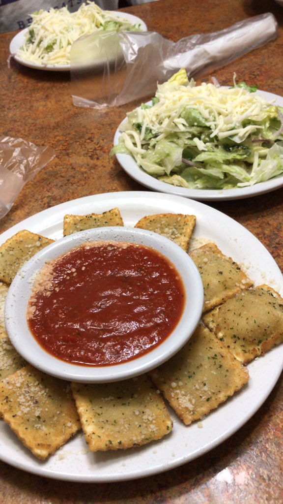CRat_20's tweet photo. BACK 2 BACK #FYII #FeedYourInnerItalian https://t.co/2coB4nYdGV