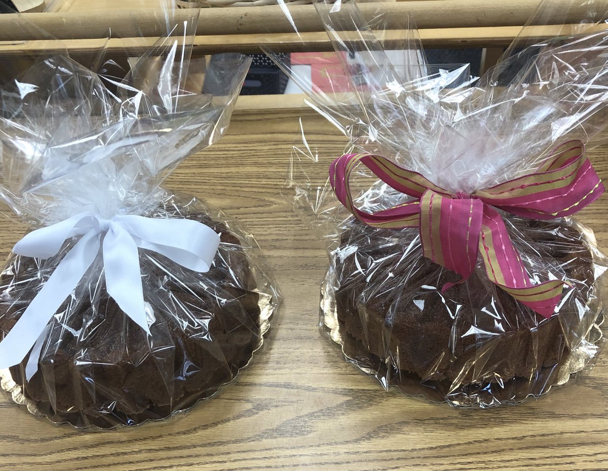 What a sweet treat from Barrett Montessori families! Special thanks to our very own classroom parent Pastry Chef @KTdolci #KWBpride #TeacherAppreciationWeek #ThankAPSTeachers