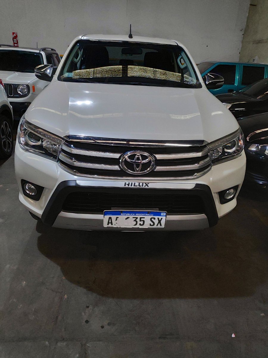 KTEPASACALABAZA's tweet photo. @batransito a ver si me atienden a este piola q tiene plata para la Hilux pero no para multas ...patente AA 135 SX #piolas https://t.co/TeeGvBMAJX