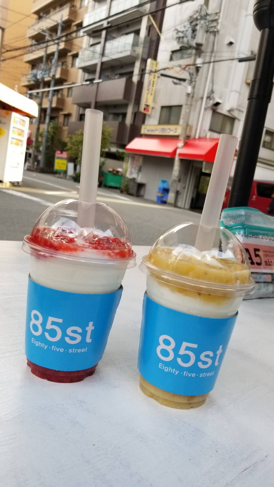 新しいおとなの朝に ハッピー プラス Happy Korea 韓国の人気カフェが日本にやってきました 大阪市北区にある 85stcoffee エイティファイブストリートコーヒー です 5 12に本店として大阪にグランドオープン オープン限定メニューとして