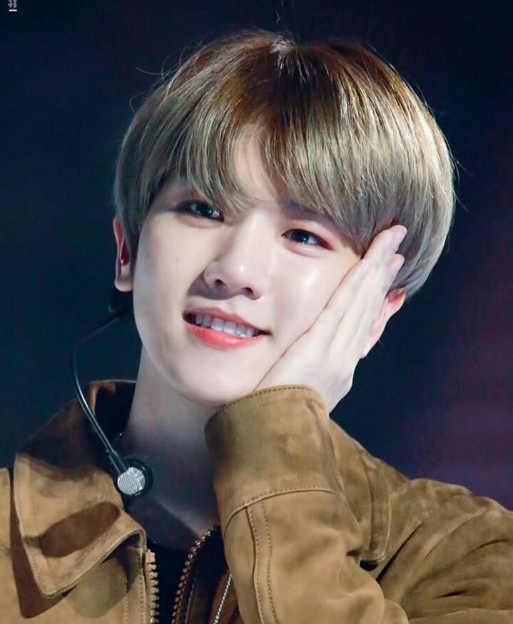 park ema tweet media