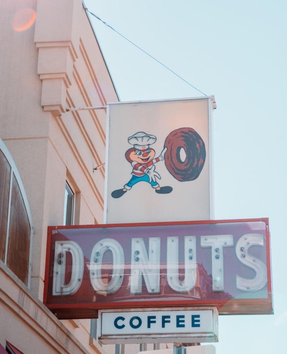 typeincbus's tweet image. 📷: @buckeyedonuts 
Instagram.com/typeincbus