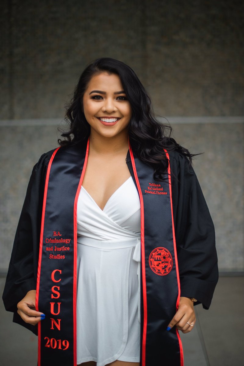 teilianapthomas's tweet image. ya girl is walking in 10 days #graduationszn 🥰❤️⚓️