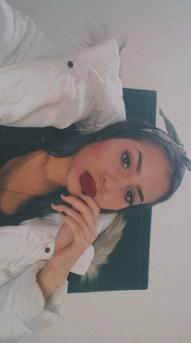 Thania180's tweet photo. 😈 https://t.co/u6HTJ5KE79