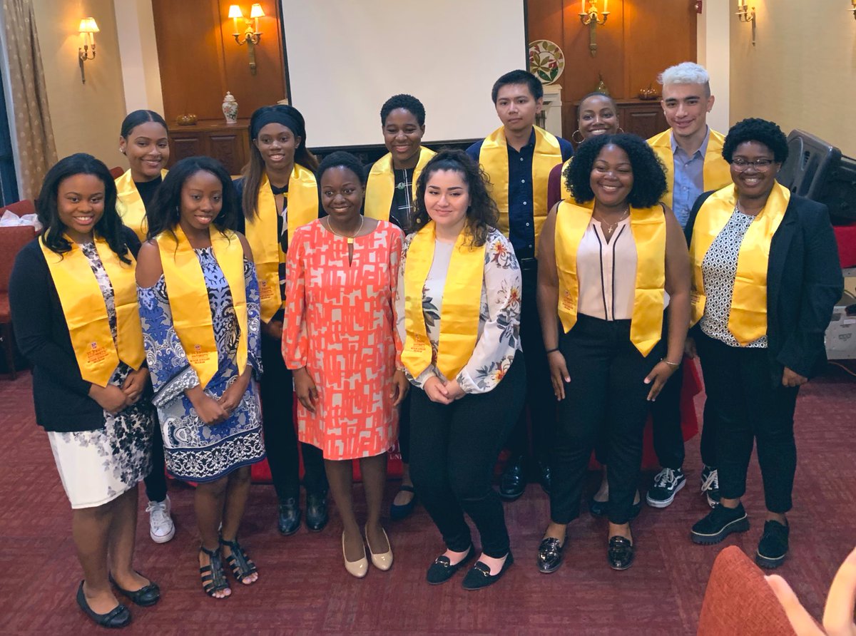 DrBayani's tweet photo. Remember these faces, each of these scholars will be doing fabulous things in the near future 🙌🏽#McNairScholars Class of 2019 @StJohnsU @stjohnsartssci @SJUAcademics @McNairScholars https://t.co/kFfkvBAUzH