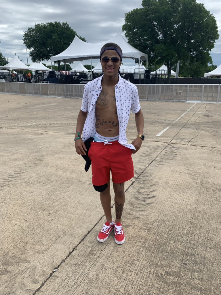 KejonJ's tweet photo. One hell of a day festival #JMBLYA2019 https://t.co/Kpo2fQspS1