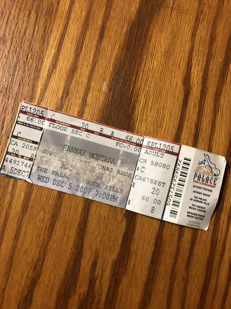 #thethingswedoforourkids Hours with <a href="/Ticketmaster/">Ticketmaster</a> &amp; the “Sorry” pop up trying to recreate this moment with <a href="/jonasbrothers/">Jonas Brothers</a> for our girl! 2007=Detroit with dad; 2019=Dallas with just us in memory of dad.#timories #suchagreatdad So many changes but still a fan!#ChasingHappiness
