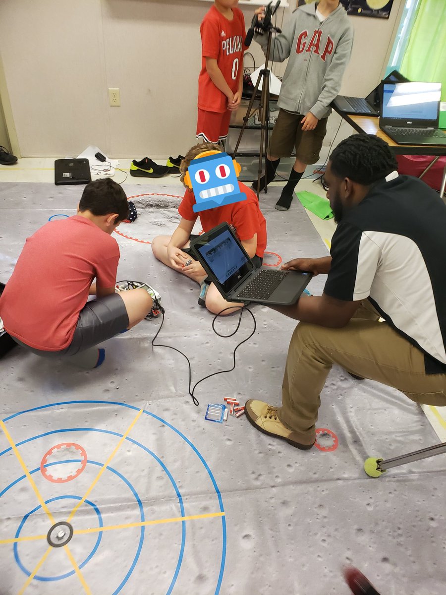 mrsfritchie's tweet photo. Kiddos were hard at work now that we FINALLY have a map for the #ANGLeSChallenge #APOLLO50 they have their camera ready, too, to catch their adventures! Tomorrow... intro the DRONE! #OOOOH #AHHHH #WeAlreadyHaveTheTechGuyOnStandby https://t.co/vF26Kjbaz2