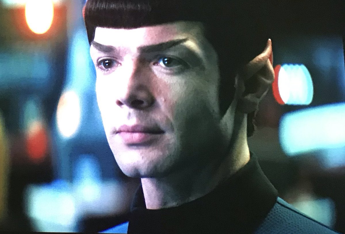 ユハ エブリン グレゴリー ペック のお孫さんがあの イーサン ペック だったとは スタトレディスカバリーでミスタースポックを演じてました 言われて見れば雰囲気似てる 目元が似てるなぁ T Co Y912mgx1id Twitter