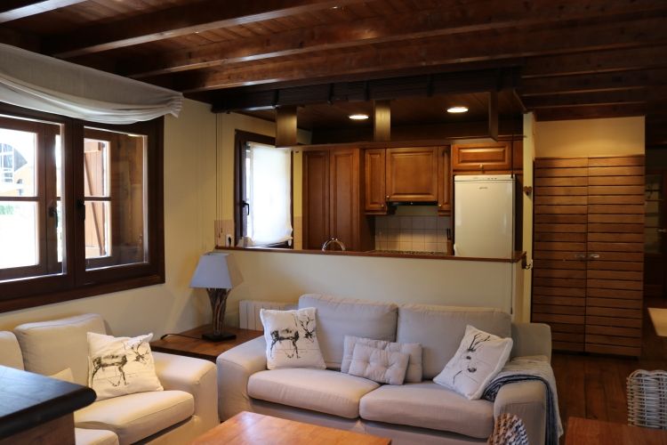 luderna_rentals's tweet photo. Estamos incorporando nuevos apartamentos, que pronto os enseñaremos, como este en #ValdeRuda rodeado de zonas ajardinadas: https://t.co/Qqyz2TIoU1
#luderna #valledearan https://t.co/W4Y0ehDzDJ