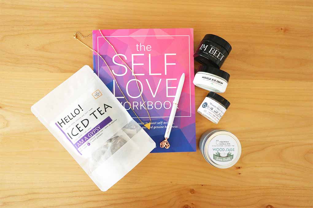 ExpatBoxLife's tweet photo. New #review and #unboxing of the April 2019 TheraBox: https://t.co/6cB14yXp6S

Lots of goodies from @storyofmytea @ModernSkyn &amp; +++!

#subscriptionbox #expatboxlife #expatlife #unboxing #mytherabox #selfcareideas https://t.co/HeIGc0vPBq