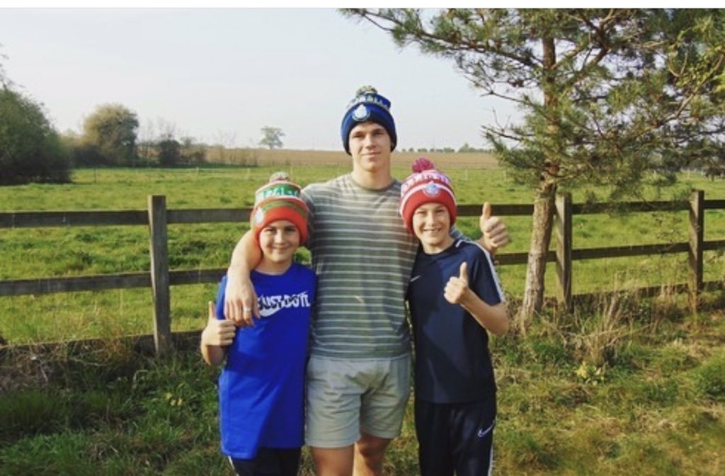 Good luck to 3 brothers, Ethan,9, Elliot,12 and Tom,21, running this weekend for <a href="/mad_about_harry/">MADAbout Harry Banks</a> The boys are to wear Mad about Harry oddball hats on the run to help raise awareness at Bury St Edmunds park run this Saturday. #cheerthemon #GoodLuck boys!! 💙💙💙