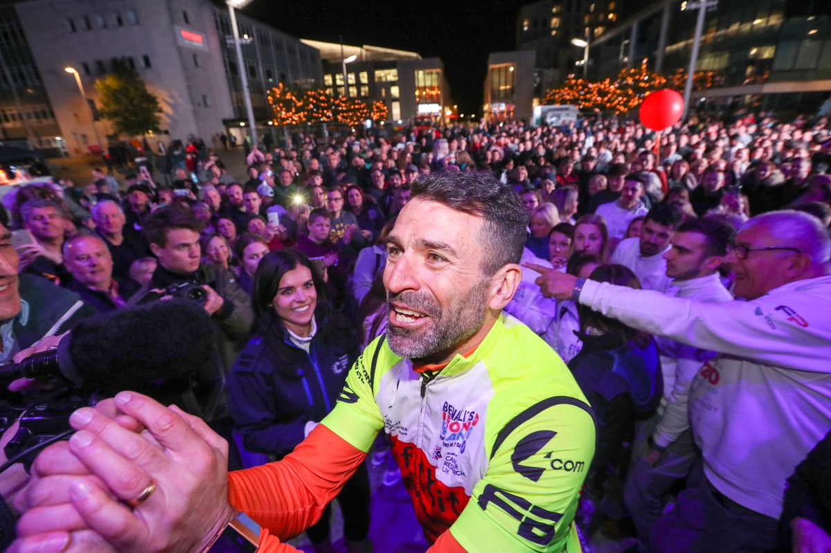 IronFran2019's tweet image. HE’S DONE IT! @frannybenali has officially raised over £1,000,000 for @CR_UK What a truly remarkable effort🤩5 years ago Franny set himself this mammoth fundraising target. It has been one hell of a journey to get there. Thank you for everything you have done and continue to do🥰