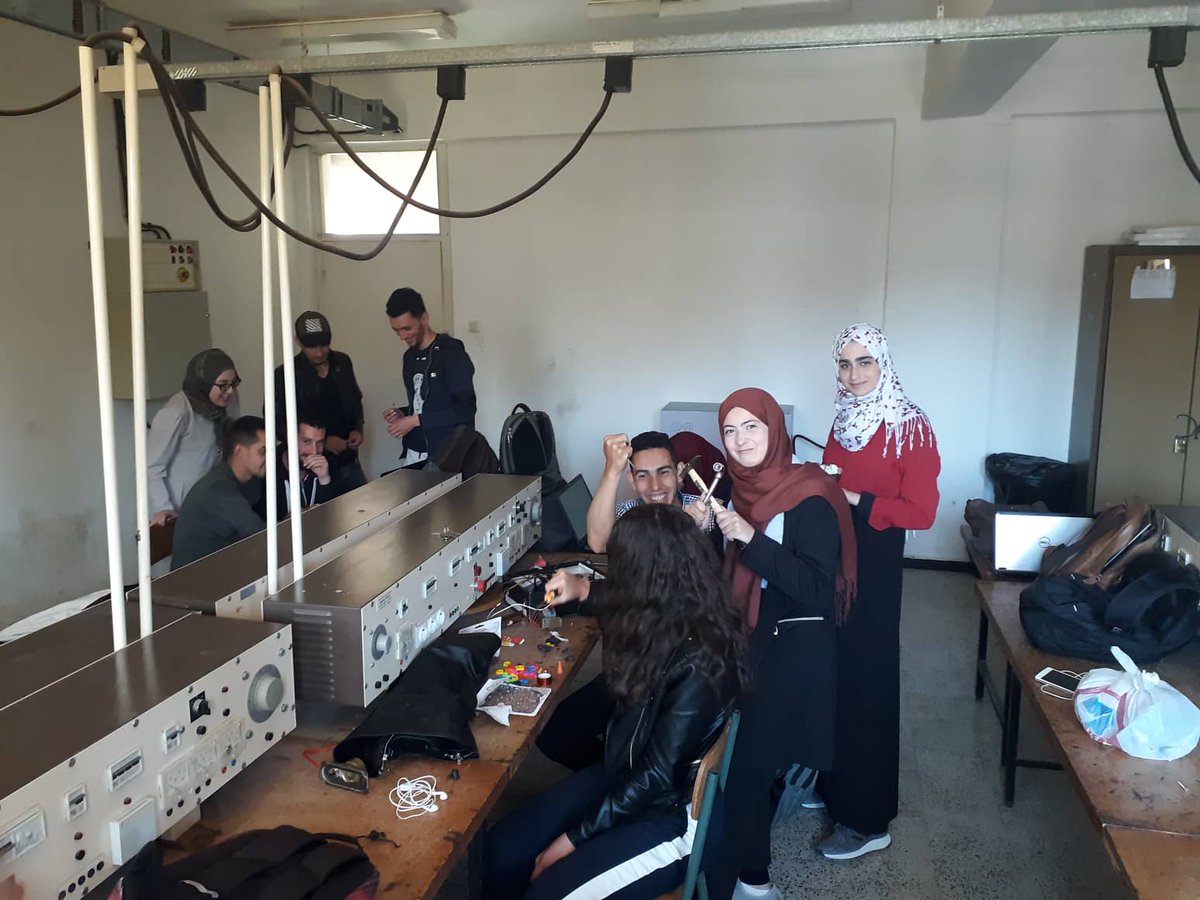 EVATech3's tweet image. "The science is a way of thinking"
Scéance pratique au labo avec la mif
un grand merci pour l'université de béjaia Targua Ouzamour pour le laboratoire et la collaboration
#univbejaia,#injazdz,#beliveininjaz,#injaz_Eldjazair,#innovation,#recherche,#happytime,#winners