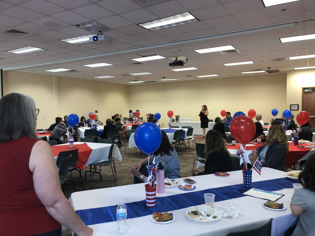 mgasca_CI's tweet image. So proud to be a part of this Team &amp;amp; even prouder for the blessing of guiding the individuals who matter most, OUR #TeamSISD amazing young adults. Ty, employers for helping our Stars ⭐️ ✨ 🌟 shine! #WeSupportSISD #TransitionTeamSISD