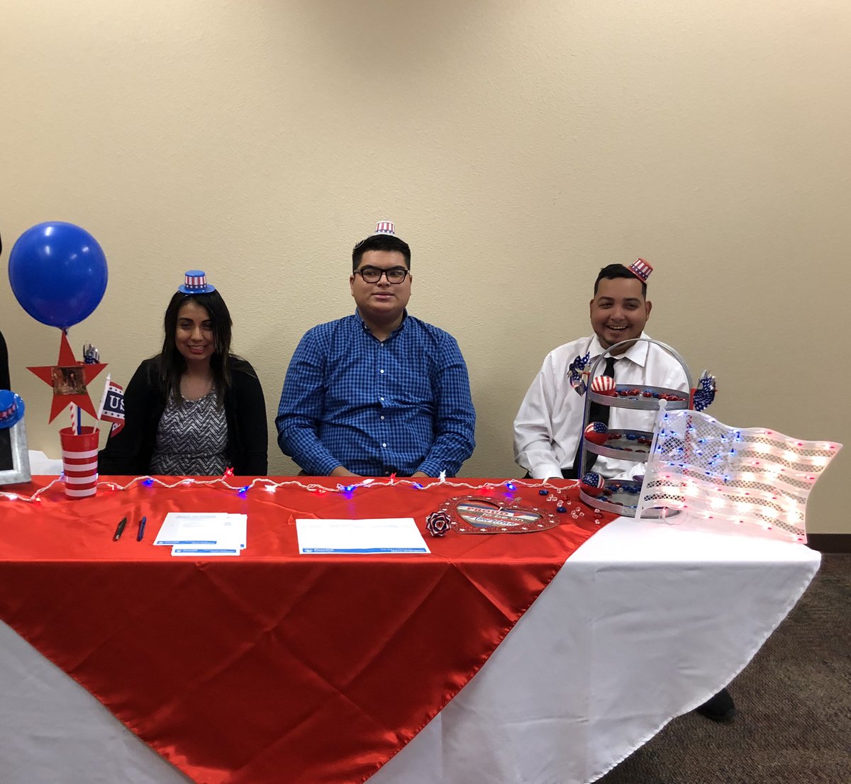 mgasca_CI's tweet image. So proud to be a part of this Team &amp;amp; even prouder for the blessing of guiding the individuals who matter most, OUR #TeamSISD amazing young adults. Ty, employers for helping our Stars ⭐️ ✨ 🌟 shine! #WeSupportSISD #TransitionTeamSISD