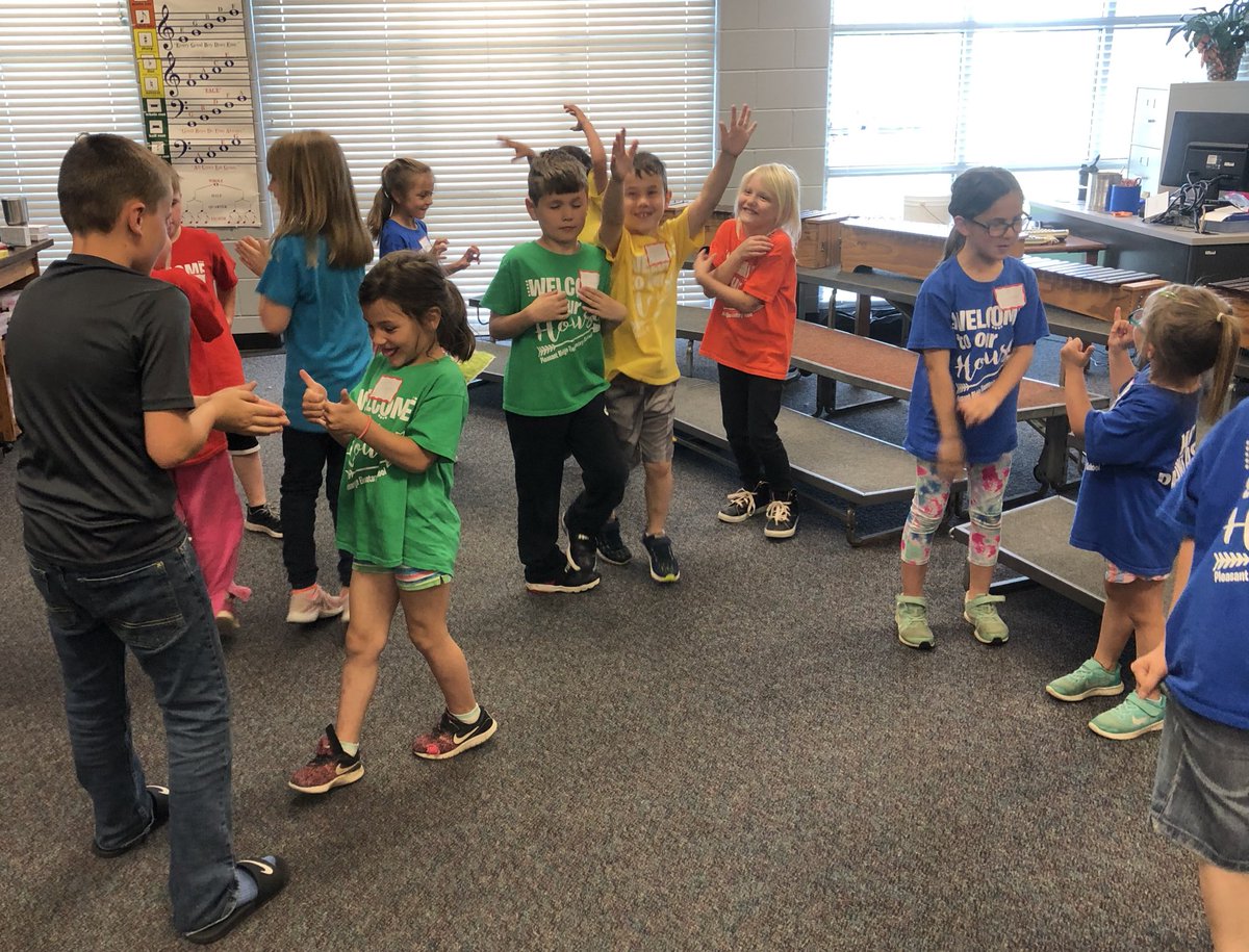 MrsAmyMartin1's tweet photo. Field Day 2019!! @USD449 #usd449 https://t.co/M3AVFu98Dr