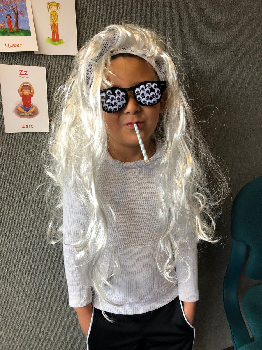 heyerlearning's tweet photo. Build a Bug with @RPBCWD
#Adaptations #CompoundEyes #Antenna #SpecializedMouthParts #HairyArmpits #HookHands #GrabABubbleToBreathe #TailsAndHairs #HeLooksCool #HeIsCool #RockstarBug #WildernessWednesday #AuthenticLearning https://t.co/Gg6CBf2tcx