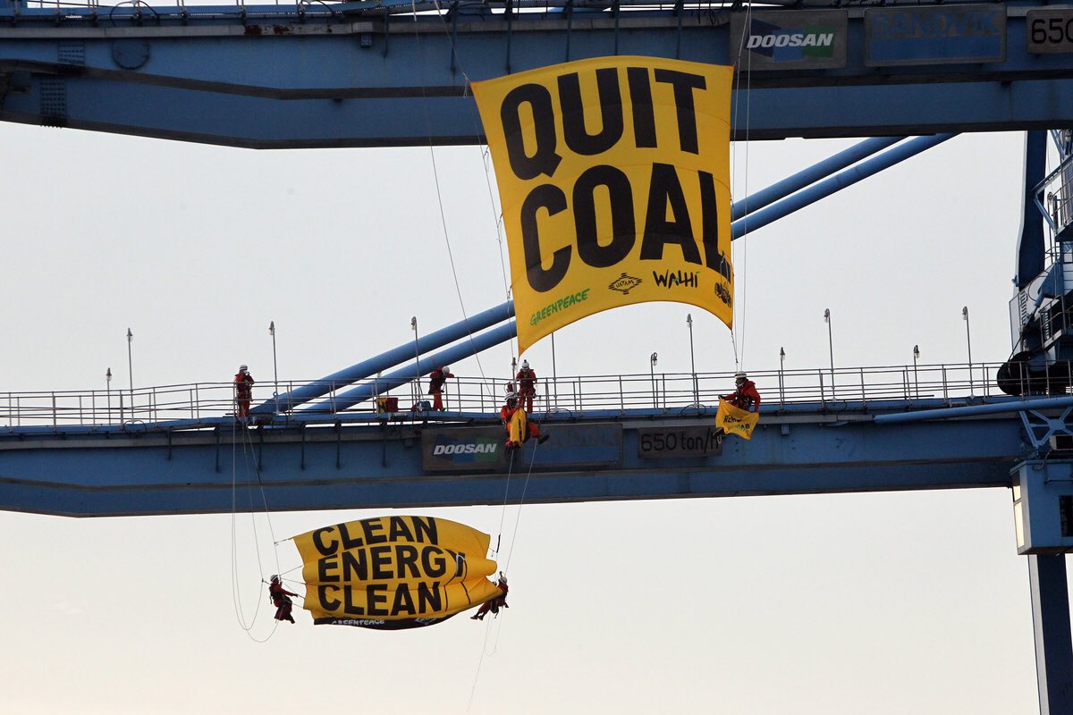GreenpeaceID's tweet photo. Kesepakatan BRI Menunjukkan Korupsi Politik Batu Bara https://t.co/9GOprYHLTh https://t.co/mBfaEG2PjJ