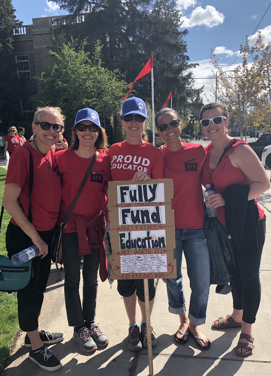 MarlaSilb's tweet photo. Statewide Oregon educator march! https://t.co/EKmL56h6lv