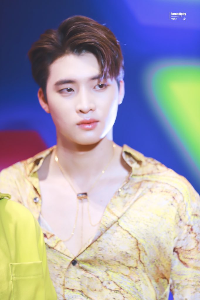 serendipity_34's tweet photo. 190508 kazz awards

@m34nismind @ZaanookJukkroww 

#MeanPhiravich 
#m34nismind 
#KissboysTHxKazzawards 
#KazzAwards2019 https://t.co/HgQgWvb5xS
