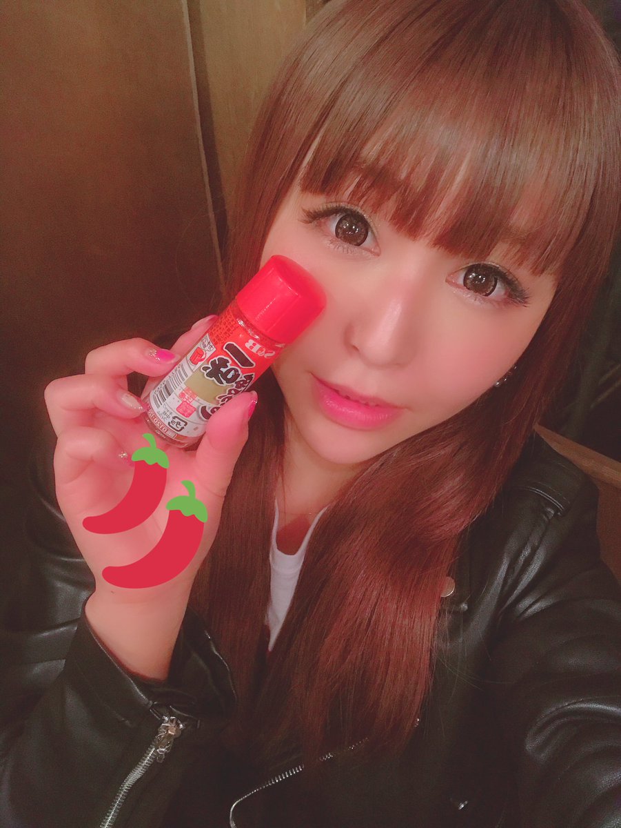 Maiko 元から超直毛やけど 更にストレートパーマとか縮毛矯正したら どうなるっちゃろ 笑 やるならとことん で Cm級のスーパーサラサラツヤツヤヘアーになりたい 直毛でも良いんだけど ヘアメしてもらったとき崩れやすい 写真は 溢れ出す一味