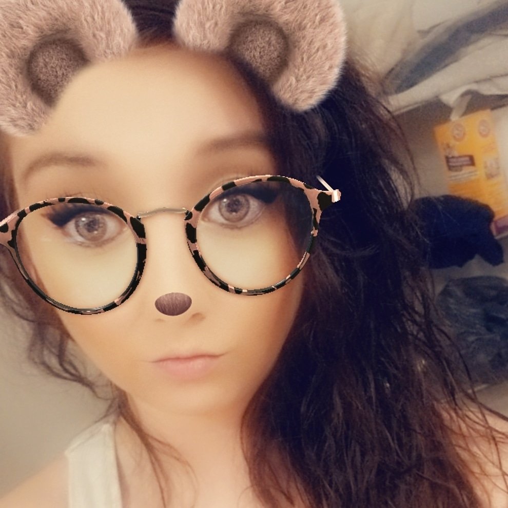 Come chill in my stream ❤😍🥰
twitch.tv/chichinichole 
<a href="/Rapid__RTs/">Rapid Retweets</a> 
<a href="/RealDHN/">DaHomieNation</a> <a href="/FatalRTs/">Fatal Retweets</a> <a href="/Retweet_Lobby/">Retweet Lobby</a> @BlackOps4Scrims <a href="/TwitchRetweetsU/">TwitchRTs</a> 
<a href="/RexRTs/">Rex Retweets</a>