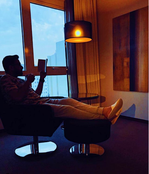CentroCDoha's tweet photo. The secret to a well-balanced life is a cup of tea in one hand and a book in the other
📸: mrsbiryani
#LoveRotana #BookRotana #StayRotana https://t.co/4G48UlxsS4
