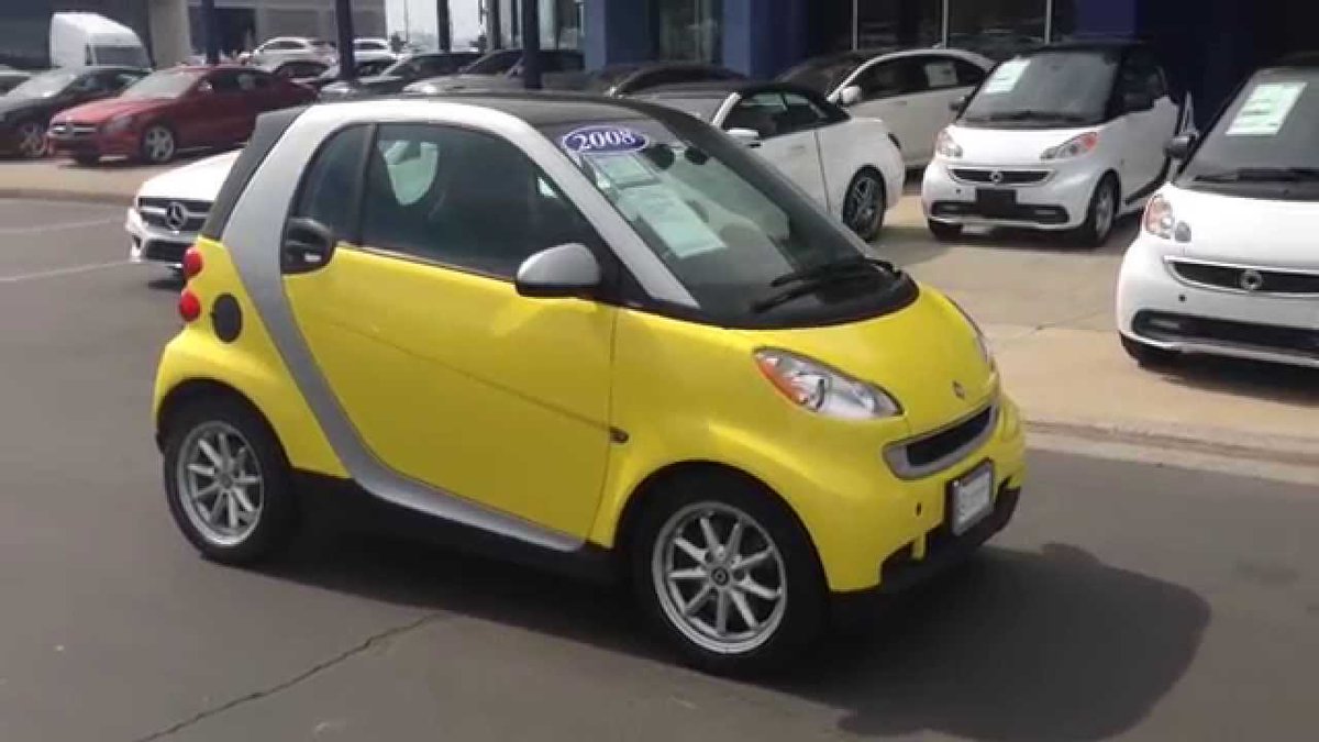 thegiftofmayhem's tweet image. #TheProblemWithTechnologyIs

instead of useful innovations like flying cars or mouth vacuums, we're making clown cars