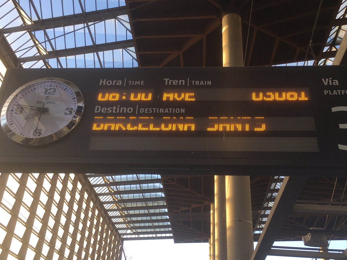 PakoBautista's tweet photo. Hoy toca viajar a Igualada y participar en el #HealthyDestinationLab para compartir visiones sobre políticas públicas y turismo de impacto positivo con expertos de todas partes y perfiles. #Turismo https://t.co/tnl2XjUazS