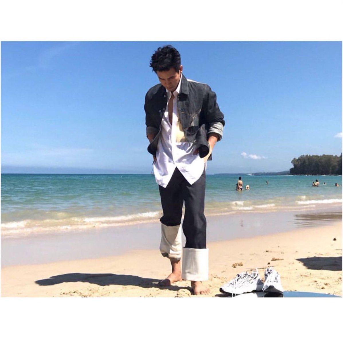 pope_house's tweet photo. #repost @jorusung ไปทะเลคลายร้อนกันดีกว่า 🌊🌊🌊 #popezaap #แพรว 💦💦💦 #หล่อเกลี้ยงแผง #popehouse #allforpope #โป๊ปธนวรรธน์ #pope #popethanavat #popeza https://t.co/wweqOwS5Lj