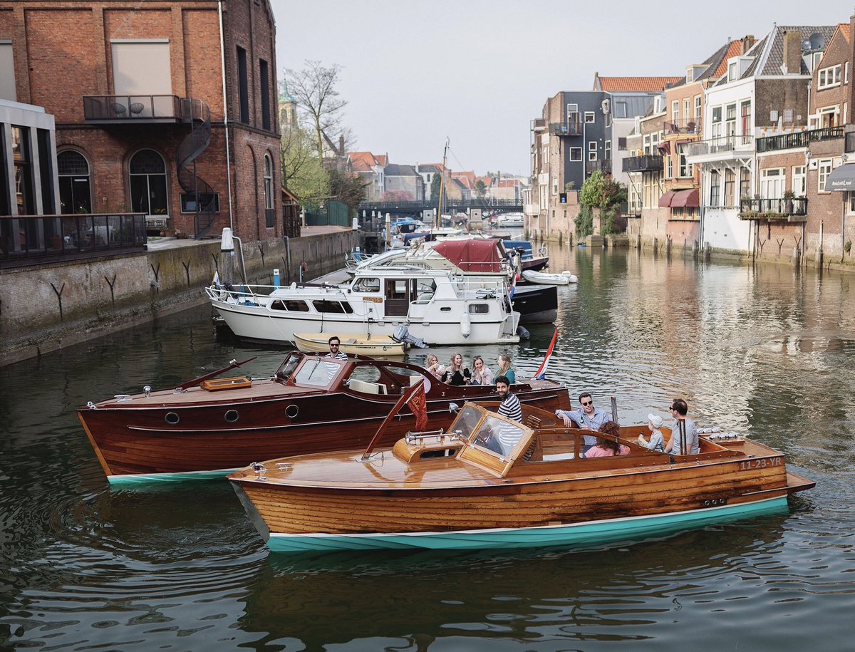 sibarone_'s tweet photo. Deze mooie foto maakte Christine Reehorst vorige maand tijdens de shoot met Coffeelicious ⚓️ 📸: #ChristineReehorst #mooiedag #fraternita #talamod #wijnhaven #dordrecht https://t.co/98bRsOYGsO