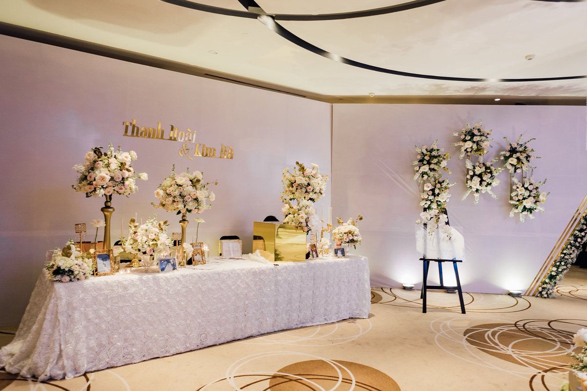 NikkoSaigon's tweet photo. "The only thing we never get enough of is love; and the only thing we never give enough of is love." - Henry Miller.

Let us be a part of your big day!
 📱 (+8428) 2925 7777 - Ext.5045 or email your inquiry to bqsm@hotelnikkosaigon.com.vn. https://t.co/0f95j16zPP